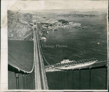1950 San Francisco Ca Aircraft Golden Gate Bridge 7X7 Historic Vintage Photo
