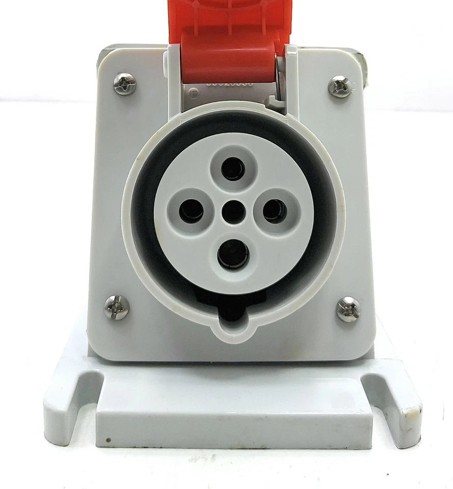 Gewiss GW 62 481 Surface Mounting Socket IP44 - Image 3 of 4