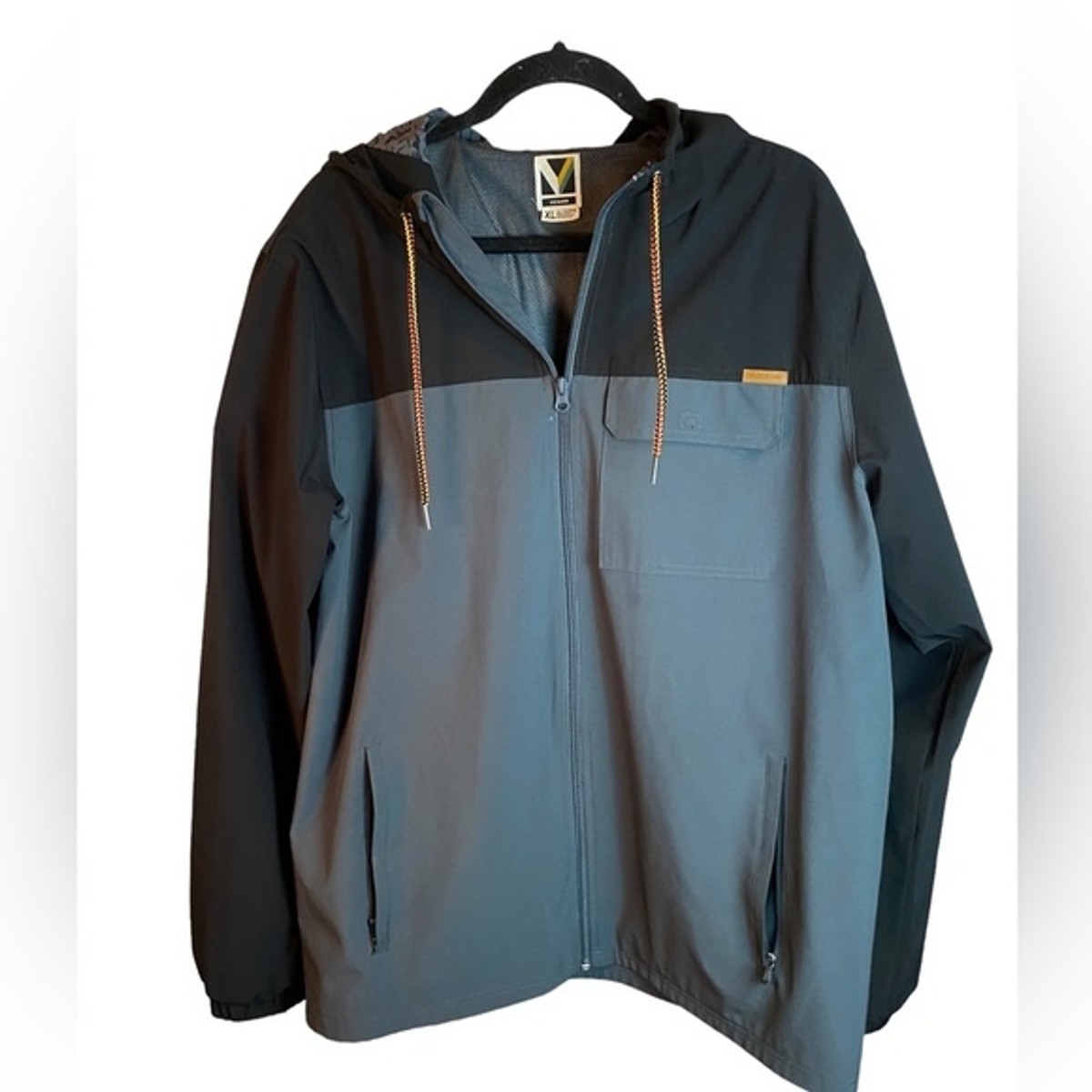 Voyager Men's Black Grey Colorblock Hooded Jacket Size XL