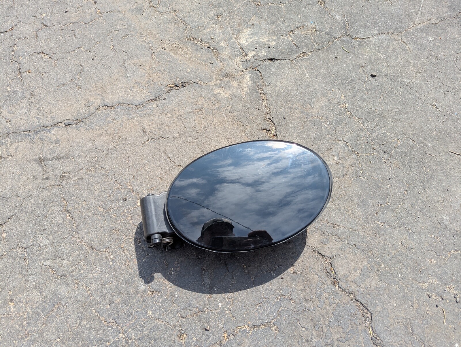2017-2024 MASERATI LEVANTE M161 OEM FUEL TANK DOOR LID W/ POCKET & GAS CAP | 571