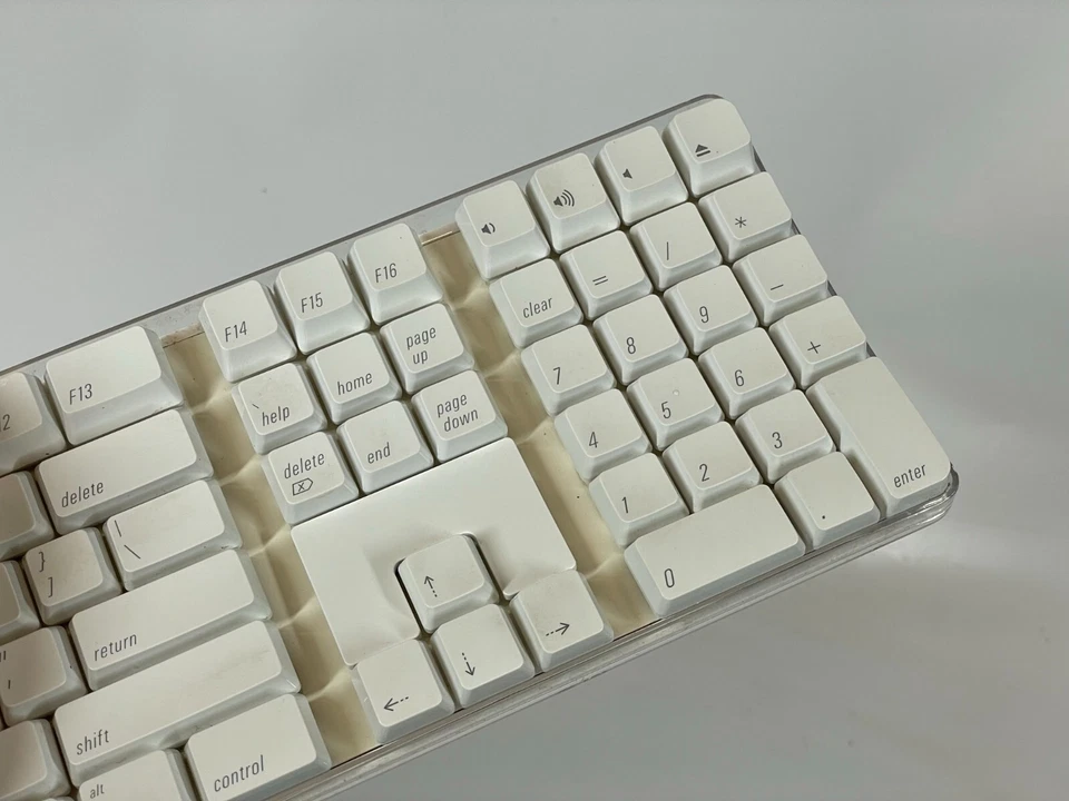 🍀 GENUINE Apple Mac White USB Wired Keyboard iMAC G3 G4 G5 eMAC A1048 - Image 4 of 4