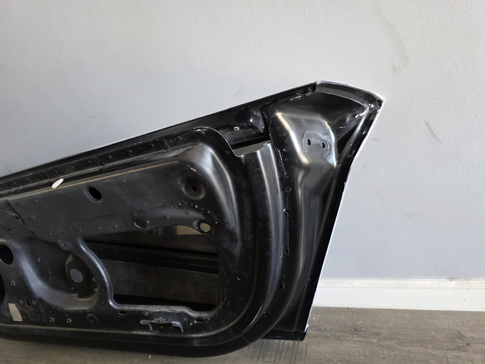 LAMBORGHINI AVENTADOR PASSENGER RIGHT SIDE DOOR OEM 470831052