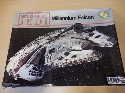Star Wars Millenium Falcon Modellbausatz MPC ERTL 1996