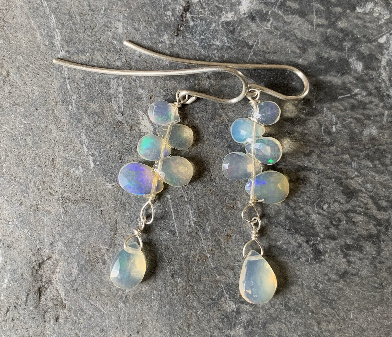 Boucles d'oreilles argent et opales d'Éthiopie, idée cadeau anniversaire