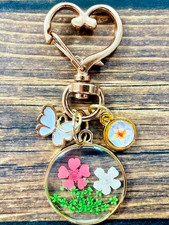 White Pink Flower Butterfly Gold Heart Swivel Key Chain Backpack Tag Purse Charm