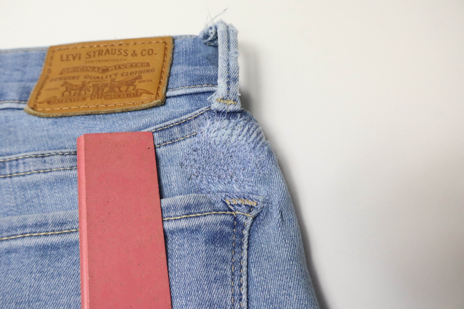 LEVI'S 710 Super Skinny Jeans Women's W28 Light Blue Zip Fly thumbnail 8