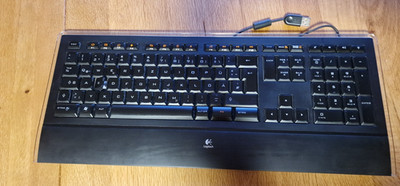 Logitech Illuminated Keyboard K740 Tastatur beleuchtet schwarz QWERTZ mit Kabel