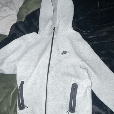 Nike Tech Fleece Full Zip Hoodie Gray Men s Size M Zip Pockets Lo