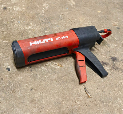 Hilti MD 2000 Kartuschenpresse Silikonpresse, rot/schwarz, 1-tlg.