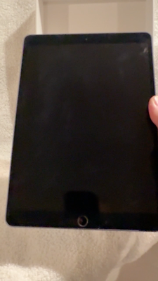 Apple iPad Air 3rd Generation A2152 Wi-Fi 10.5
