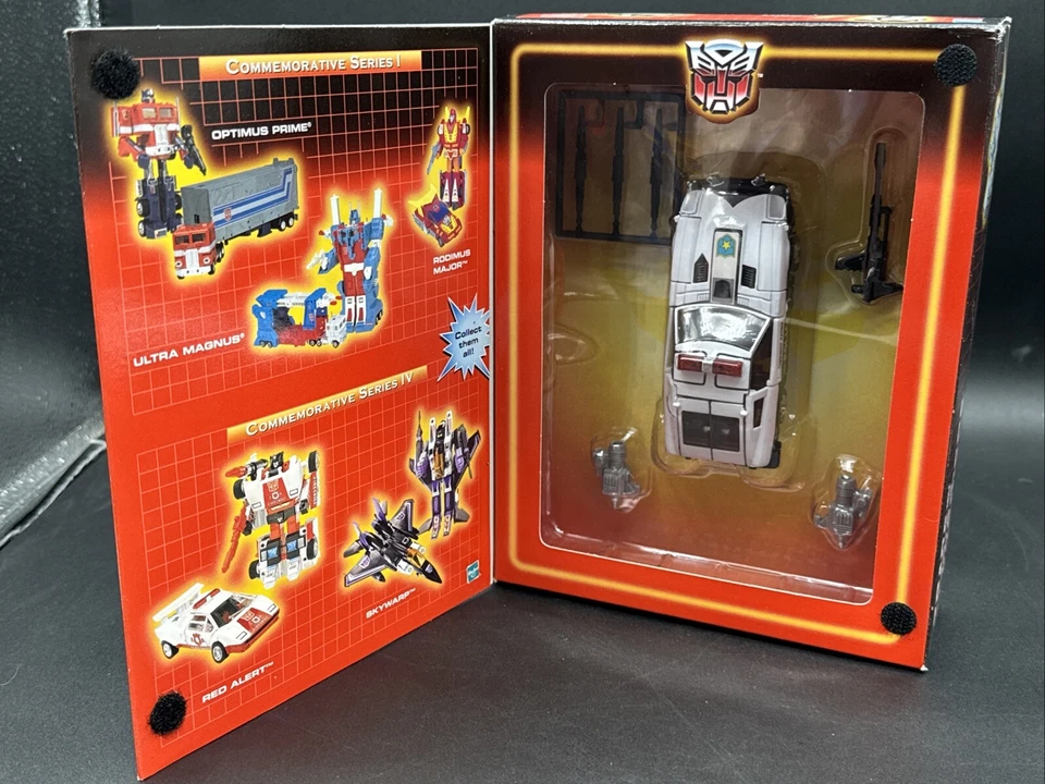 Look Transformers AUTOBOT PROWL Clásico Reedición Conmemorativa Serie IV 80681 Foto 2 de 4