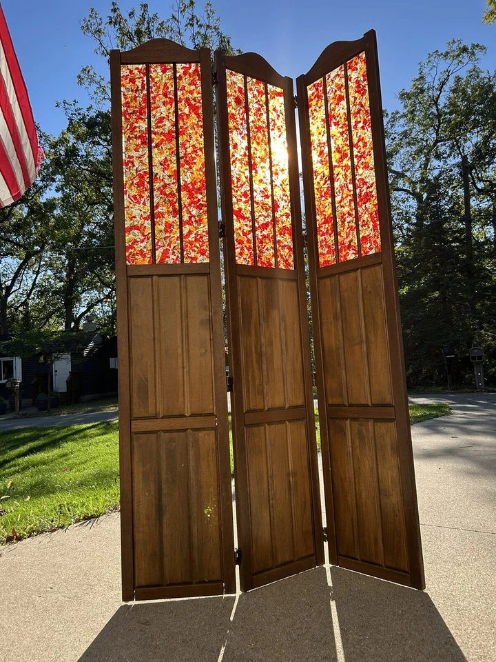 Preciosos divisores de habitación de nogal encargados vintage únicos de principios de los 70’s 80’s Foto 3 de 4