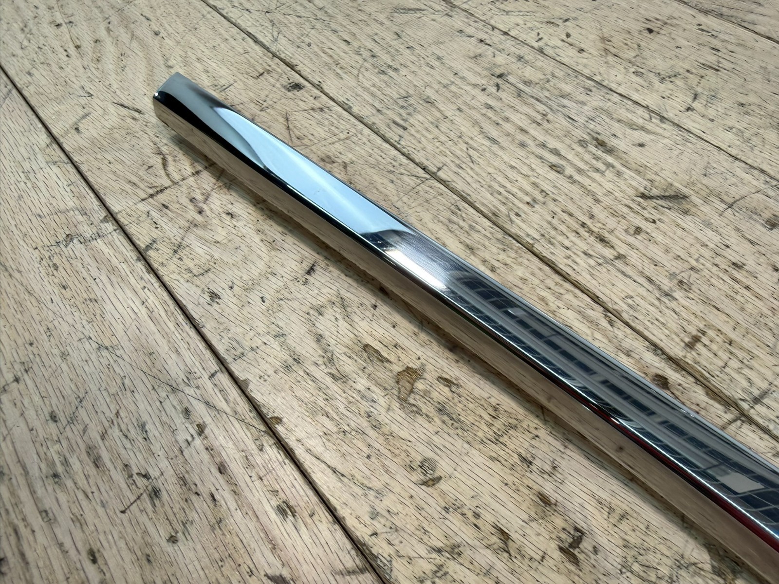 2013 Bentley Continental GT Coupe Rear Right Quarter Window Molding TRIM OEM