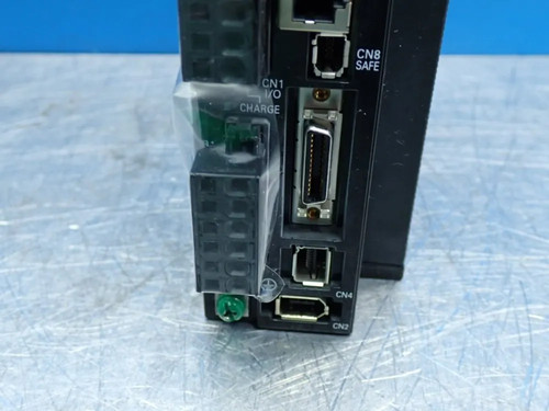 OMRON R88D-KN04H-ECT SERIE G5 SERVOAZIONAMENTO 3000 GIRI/MIN 12250980060 - Foto 5 di 8
