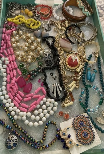 Costume Jewelry Mix Vintage-Now Stone Lot Chic Colorful Sparkly Glass Rings 50pc