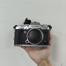 Fujifilm X-T3 Mirrorless 26.1MP Digital Camera Body Only With Charger - Silver