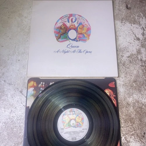 QUEEN - A Night At The Opera LP 1975 UK 1ST PRESS Blair’s Cut EMTC 103 EMBOSSED