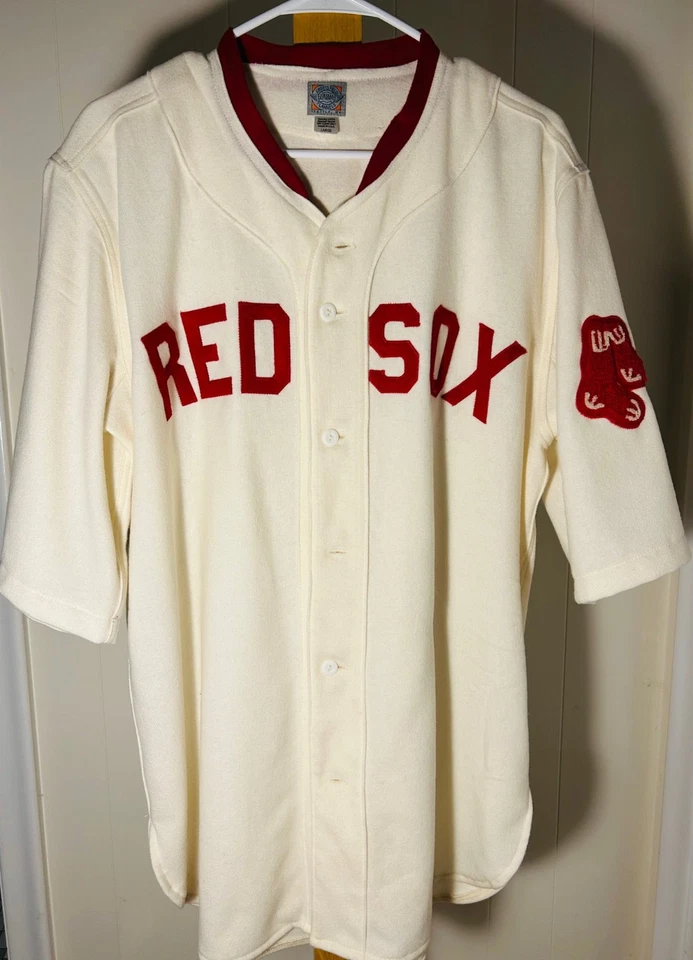 Camiseta deportiva de béisbol de franela de lana de 1916 de Babe Ruth, Boston Red Sox Foto 2 de 4
