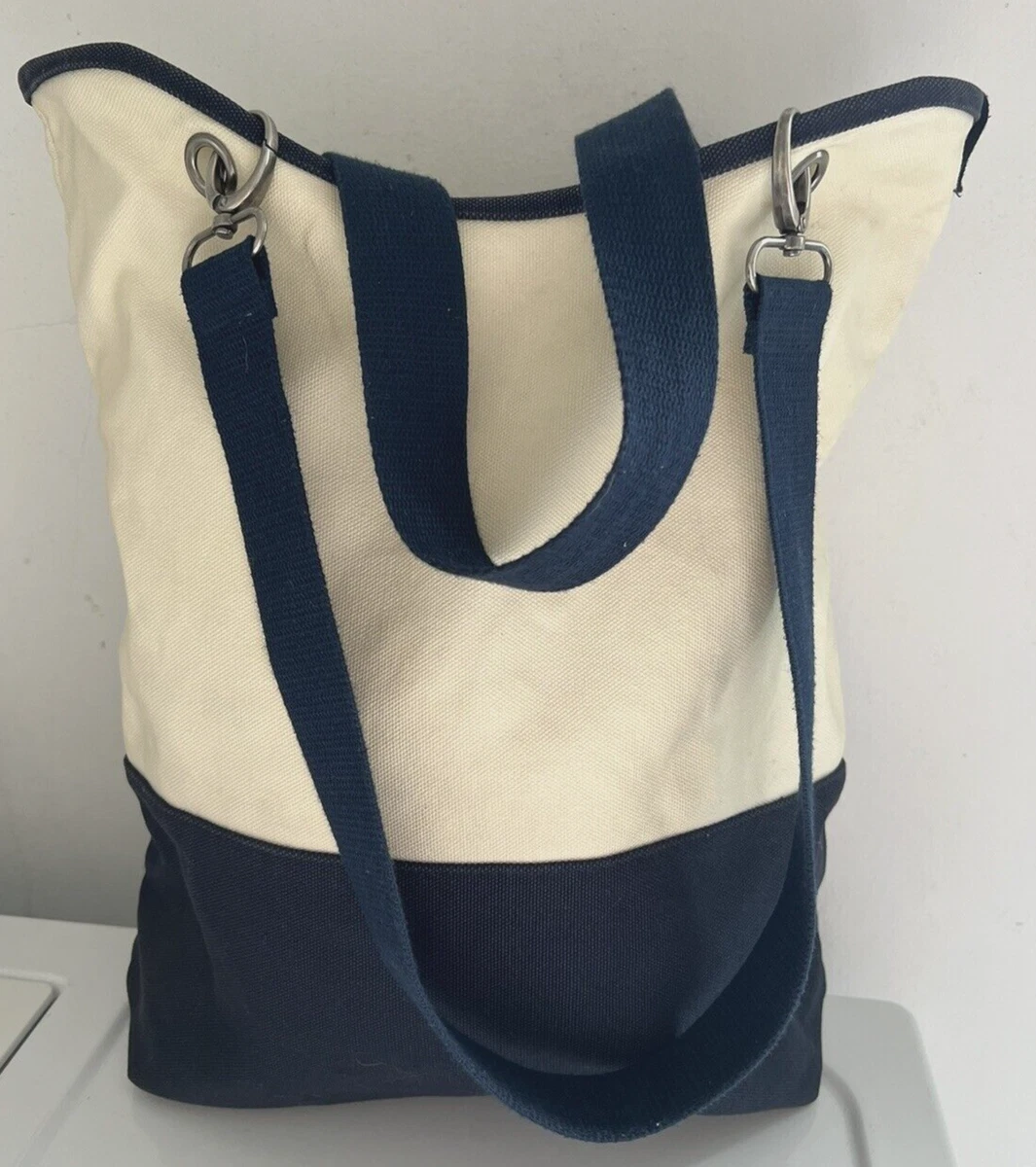 Canvas Crew by Thirty One Purse Handbag Bucket Cream Navy Blue Hand Bag  Tote | eBay
