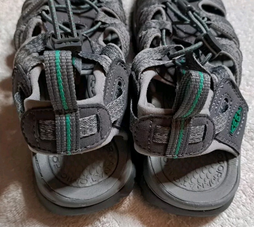 KEEN Whisper Donna 7 Scarpe Impermeabili Sandali da Escursionismo Punta Chiusa Grigio Fumo