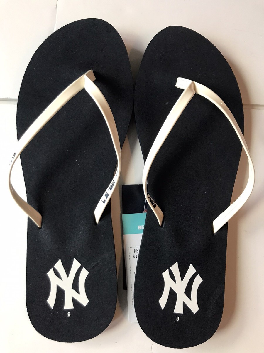 WOMEN'S REEF BLISS X MLB NEW YORK YANKEES FLIP FLOP BEACH SANDALS