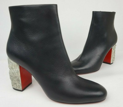 black scrunch booties