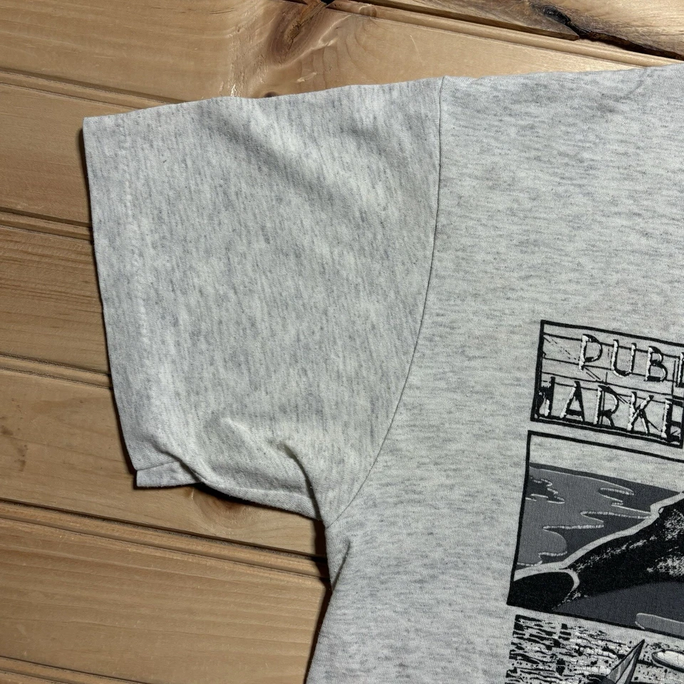 Vintage 80s Seattle Washington Space Needle Water Sports Art Tourist Shirt - M - Image 3 of 4