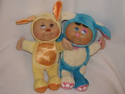 2 Darling Little Cabbage Patch Baby Dolls Puppy & Cat