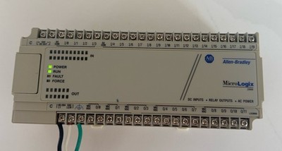 Allen Bradley 1761-L32BWA / E  MicroLogix 1000  Controller
