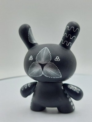 CHARRY Azteca Series Dunny Quique Rangel 2007 Kidrobot 3/100