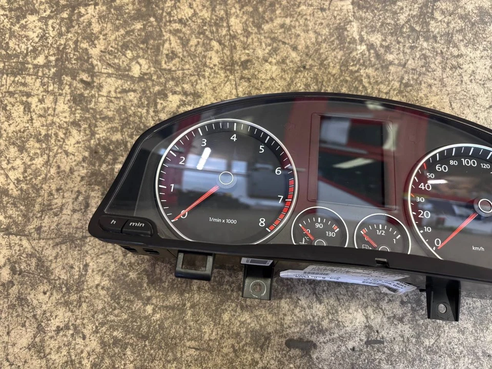 Cuadro de instrumentos VW Scirocco velocímetro 1K8920870F gasolina Foto 3 de 4