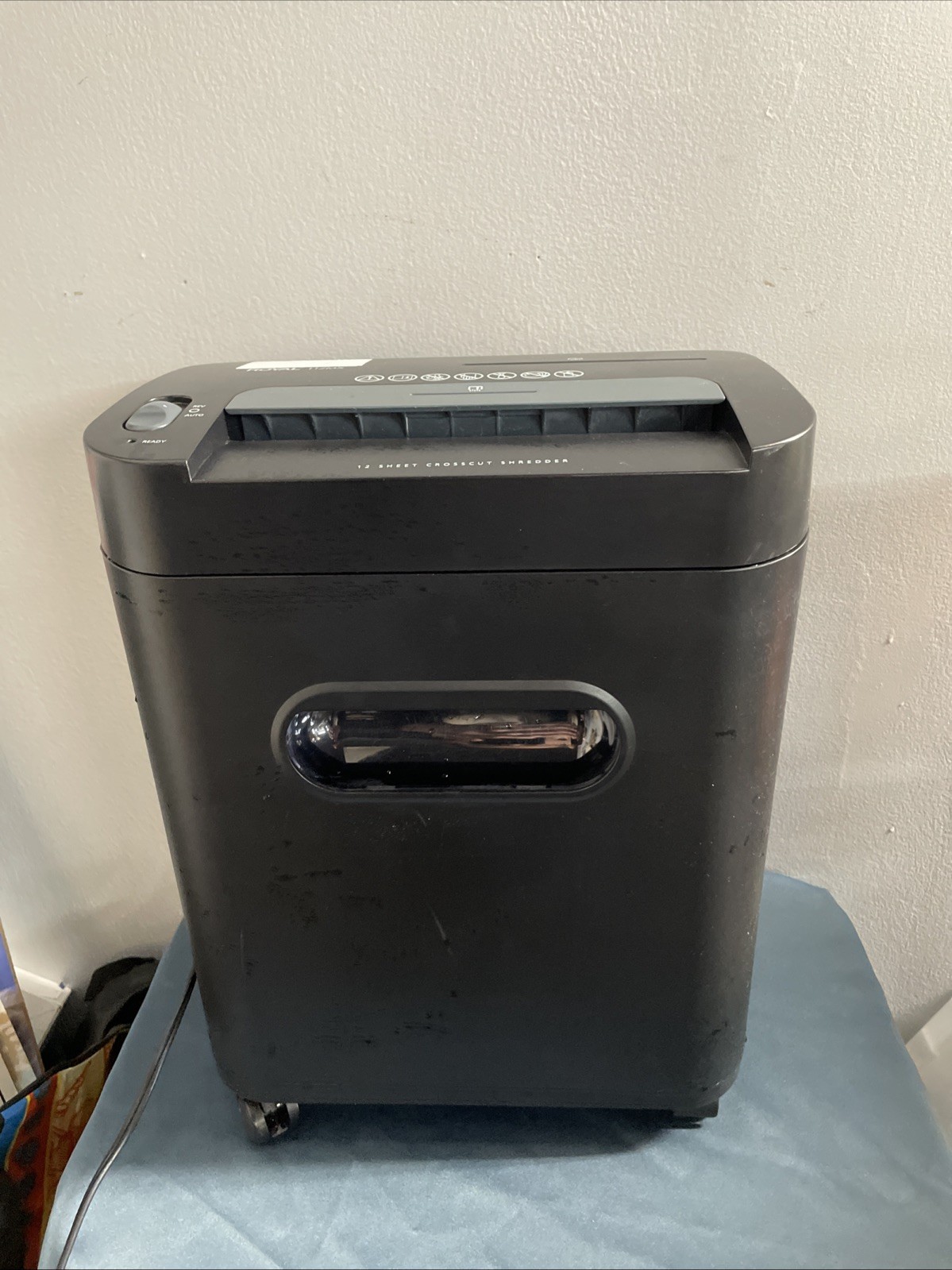 Royal 112MX| Home Office Paper Shredder 12-Sheet Cross Cut