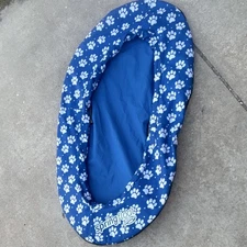 SwimWays Blue White Oval Spring Float Water Float with Paw Print Design for Pool