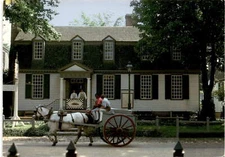 King's Arms Tavern: Colonial Dining & Historic Charm