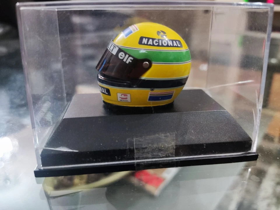 Casco Ayrton Senna 1994 Minichamps scala 1:8 Cod.540389402. - Immagine 2 di 4