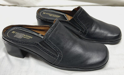 Ladies Naturalizer N5 Comfort ''Saguna''black leather mules, block heel, size 7.5M