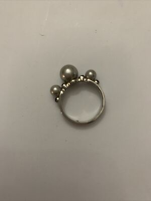 NWOT   Carolee  SILVER TONE BLUE PEARL SIZE 7 RING CS344