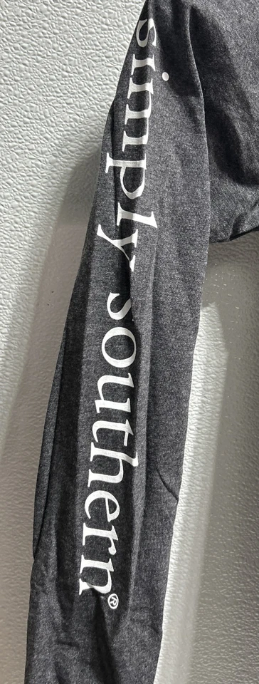 Camiseta Simply Southern Texas Manga Larga Gris Talla Pequeña Nueva Con Etiquetas Foto 3 de 4