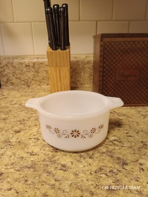 Vtg Pyr-o-rey Dynaware White Milk Glass Small Casserole Dish Brown Daisy Pattern