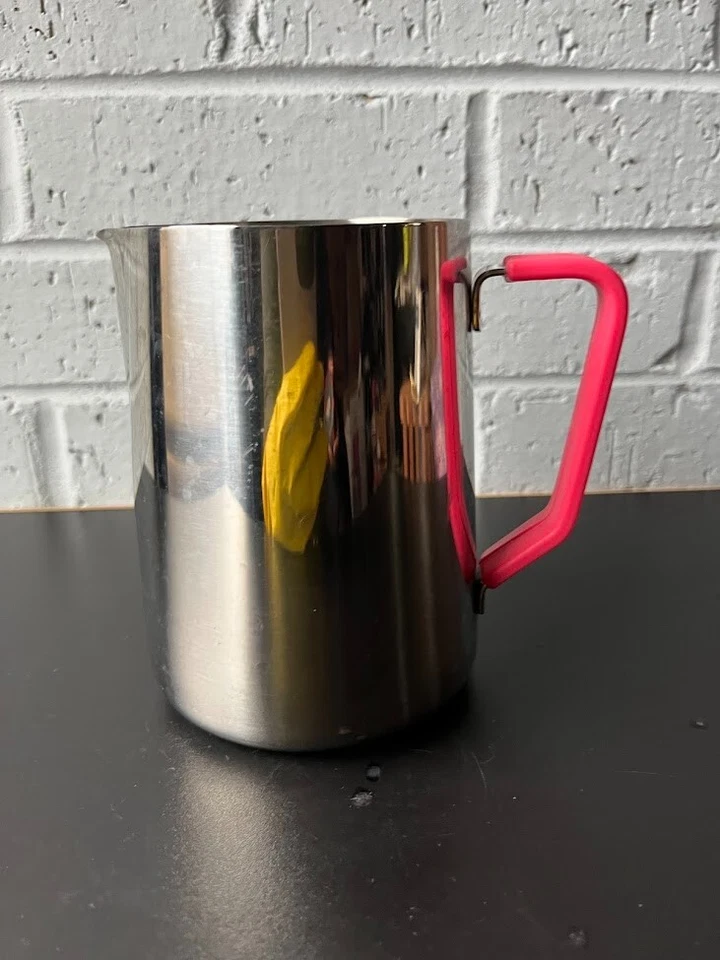 32盎司不锈钢量杯内标记粉色硅胶手柄套 — 第 2/4 张图片