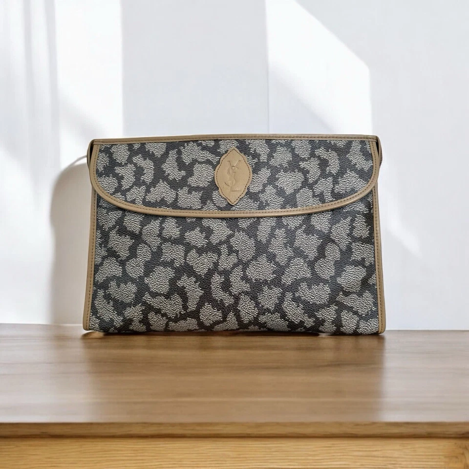 Bolso sin asas vintage de cuero con estampado de jirafa YSL Yves Saint Laurent