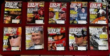 10 NASCAR  STOCK CAR RACING MAG 2004 -Dale Jr - Stewart- Kenseth-Busch-Joe Gibbs