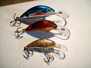 3 SALMO FISHING LURES