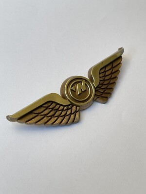 ノースウェスト航空CAのウイングバッジ Northwest Airlines Plastic Junior Pilot Badge with Logo and Wings