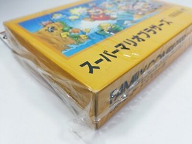 Super Mario Towel Banpresto 2004 Japan Merchandise famicom