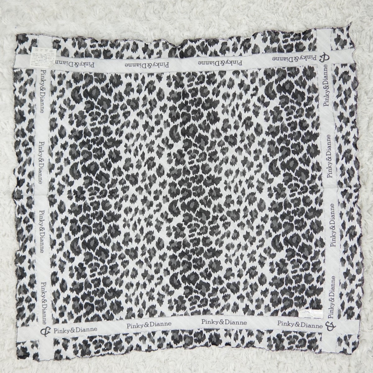 M625 PINKY DIANNE Black White Leopard Cotton Scarf Scarves Pocket