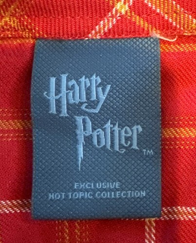 Hot Topic -Harry Potter Exclusive Red Plaid Gryffindor Button Flannel Size XS - Picture 2 of 6