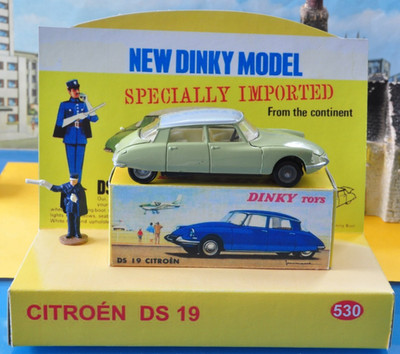 Dinky Toys 530 Citroën DS19 unbespielt, top Lack, Reprobox + Polizist