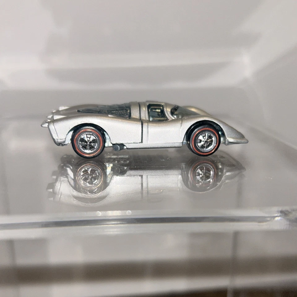 Hot Wheels Redline Porsche 917 Silver/Gray-Made in USA 1969 NM Condition - Image 3 of 4