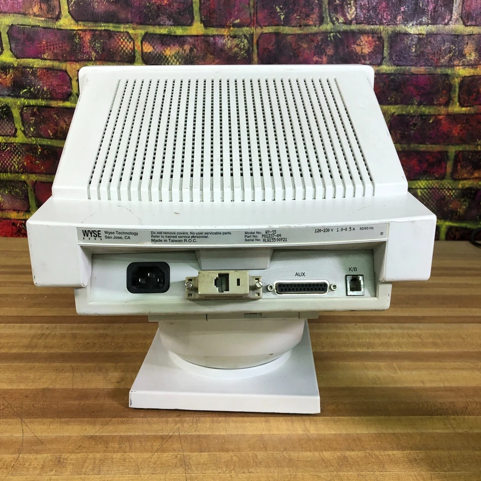 WYSE WY-55 Display Terminal Monitor AMBER Monochrome (WORKS) - Image 4 of 4